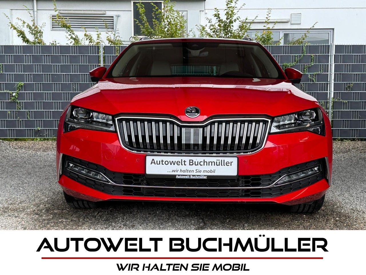 Gebrauchtwagen Skoda Superb Superb 2.0 TDI DSG,L&K,4×4,STANDH,AHK,360,DCC in Nersingen