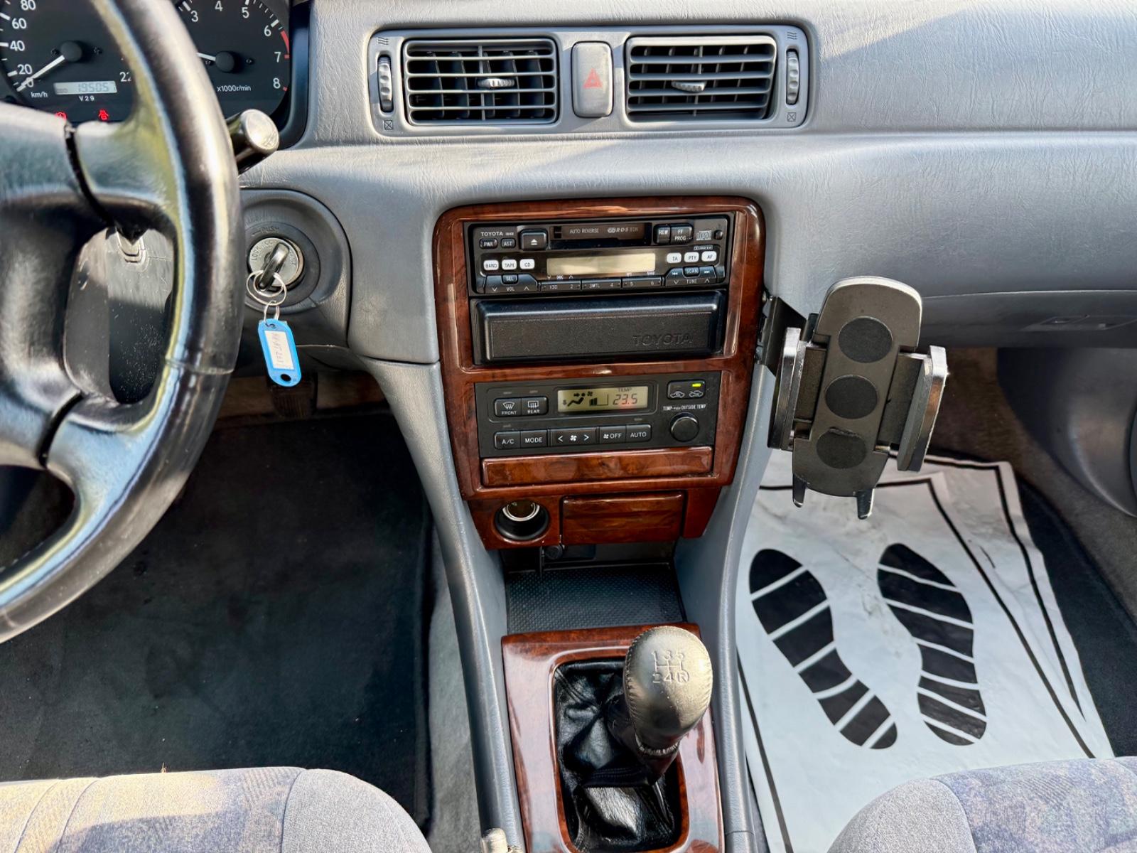 Toyota Camry 2.2 * TÜV NEU * KLIMAAUTOMATIK
