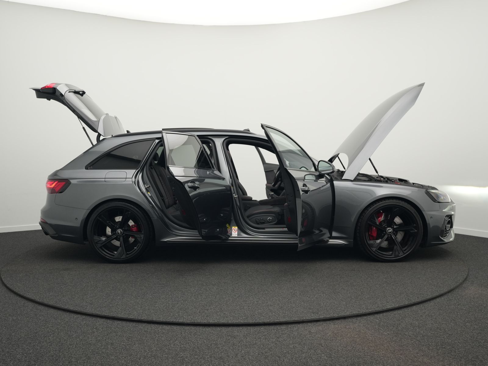 Audi RS4 - Bild 39