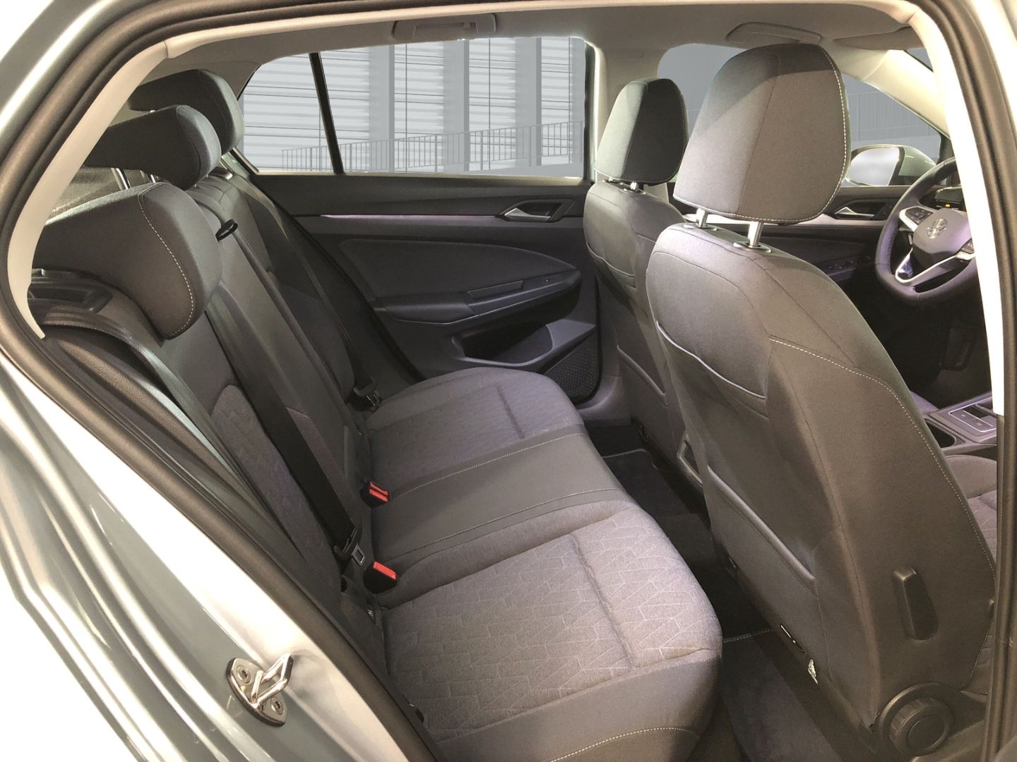 Fahrzeugabbildung Volkswagen Golf Life 1.5 TSI Digitales Cockpit LED Sperrdif