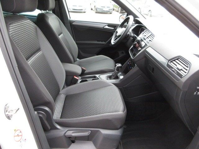 Volkswagen Tiguan Active eHybrid Navi AHK IQ.Drive Head-up foto 10