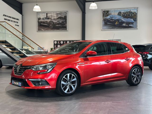 Megane ENERGY TCe 130 Bose Edition NAV/SHZ/LM/BT