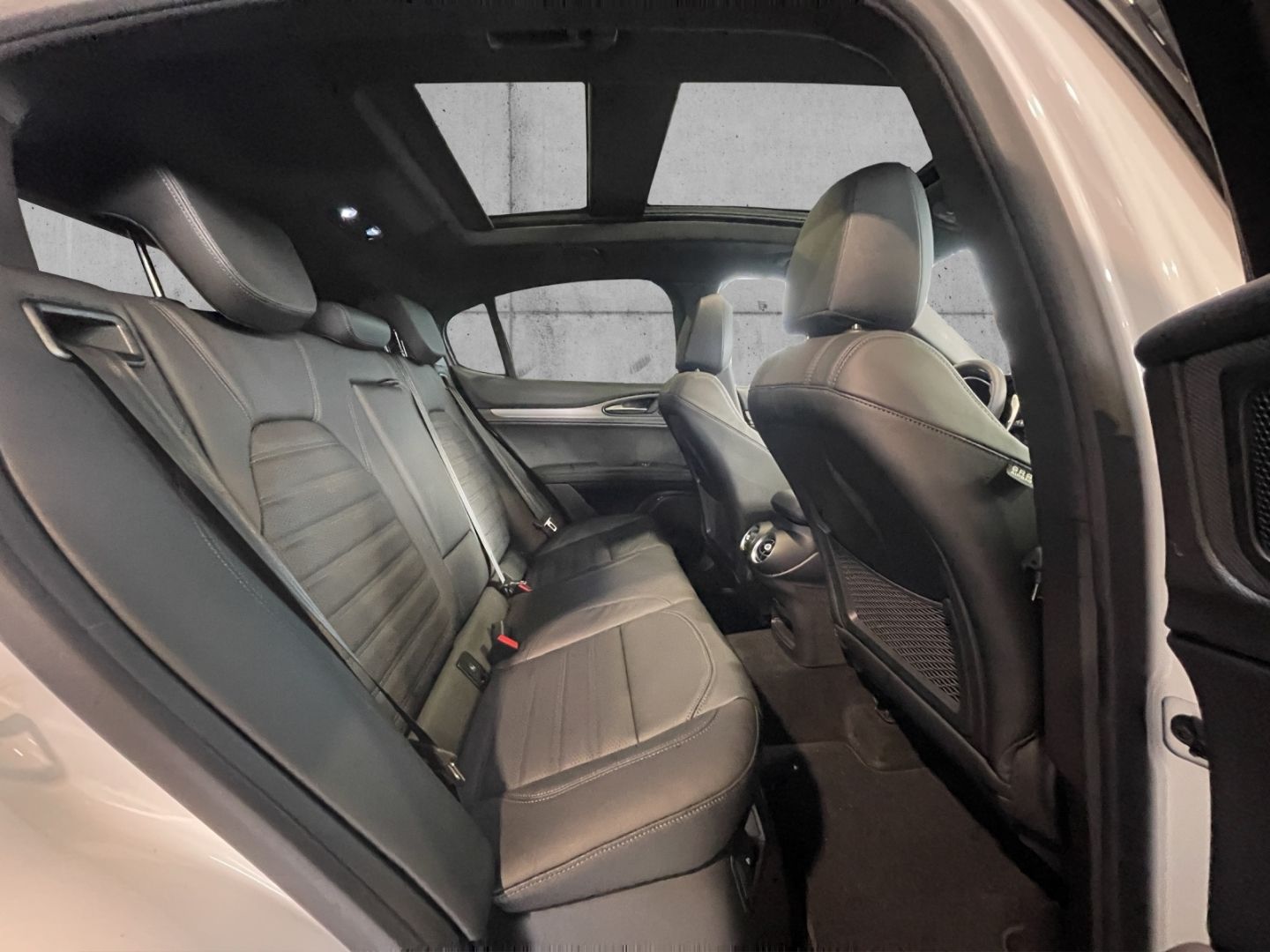 Alfa Romeo Stelvio - Bild 7
