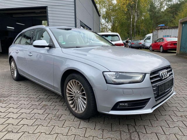 Audi A4 1.8 TFSI AT Scheckheft Xenon Navi Shz PDC Tuv