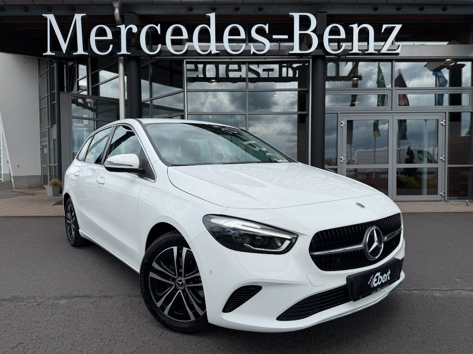 Fahrzeugabbildung Mercedes-Benz B 200 Progressive+AHK+MultiBeam+Memory+RFK+TotW