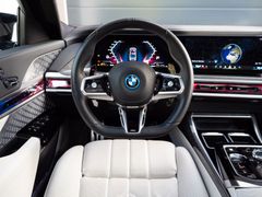 BMW M760 – 16 / 33