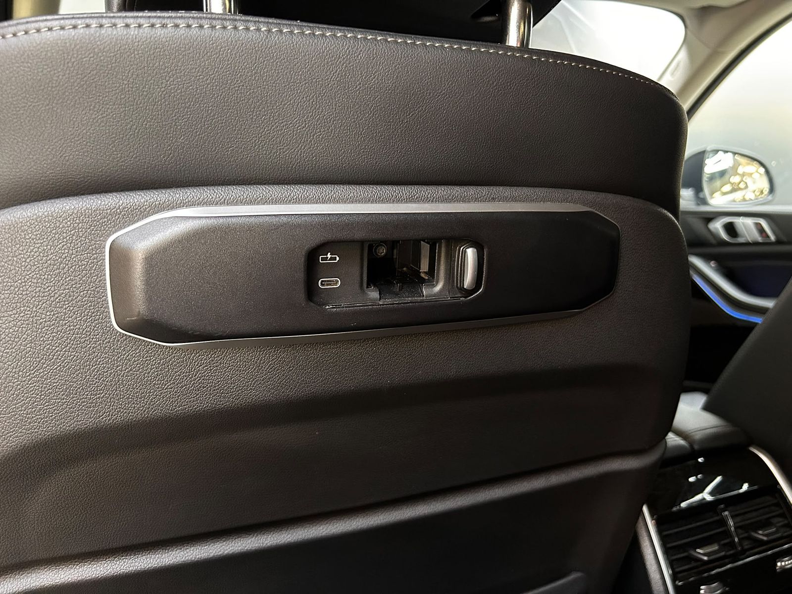 Fahrzeugabbildung BMW X5 50 e xDr PANO+MEMO+LUFT+LED+HEAD+H&K+AHK+360+