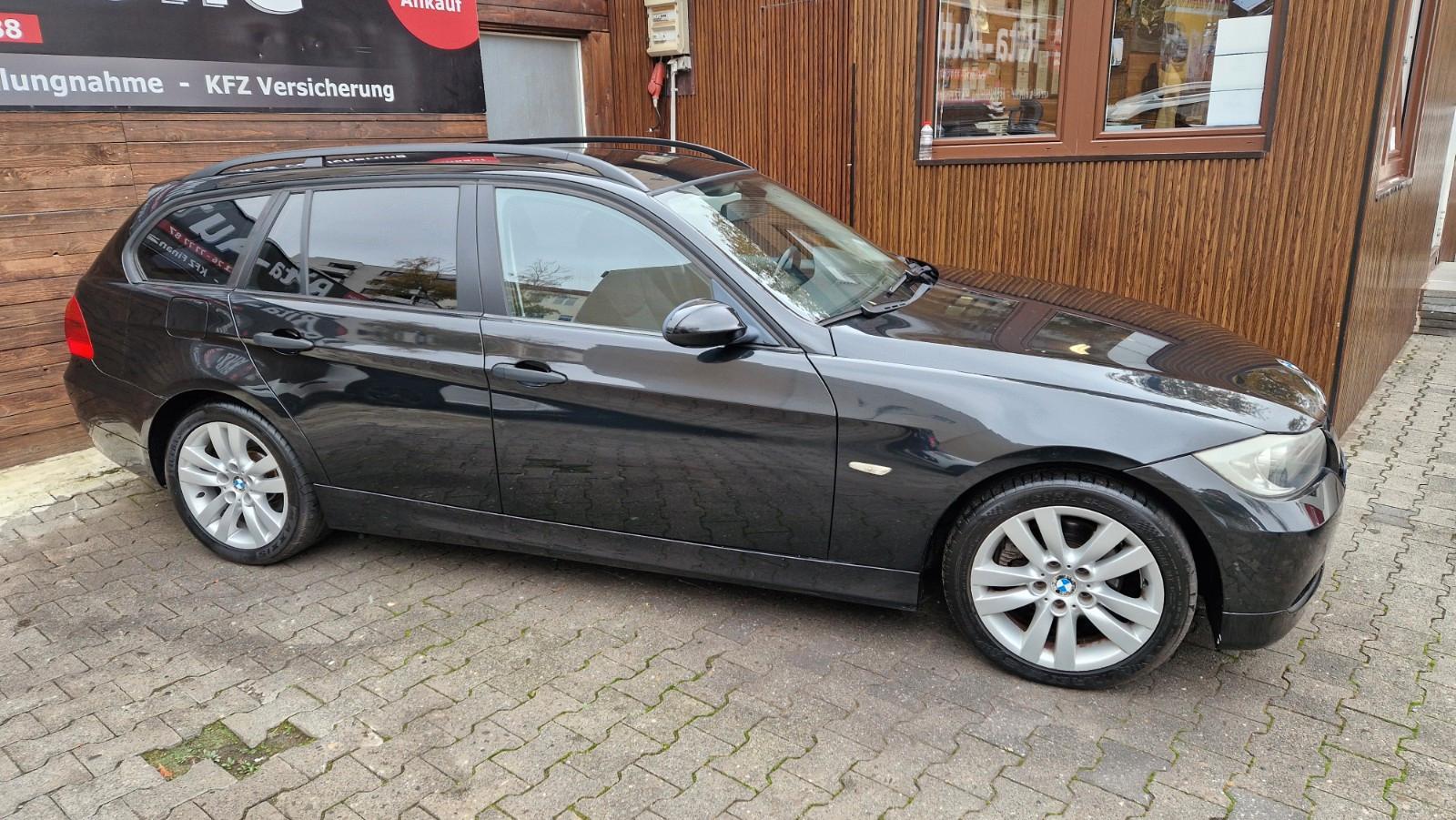 BMW 320 2006 — interior