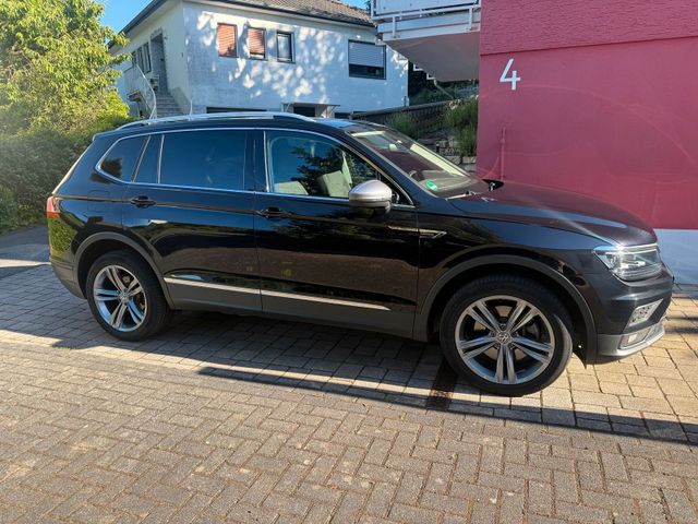 VW VW Tiguan Allspace Highline R-line Panorama