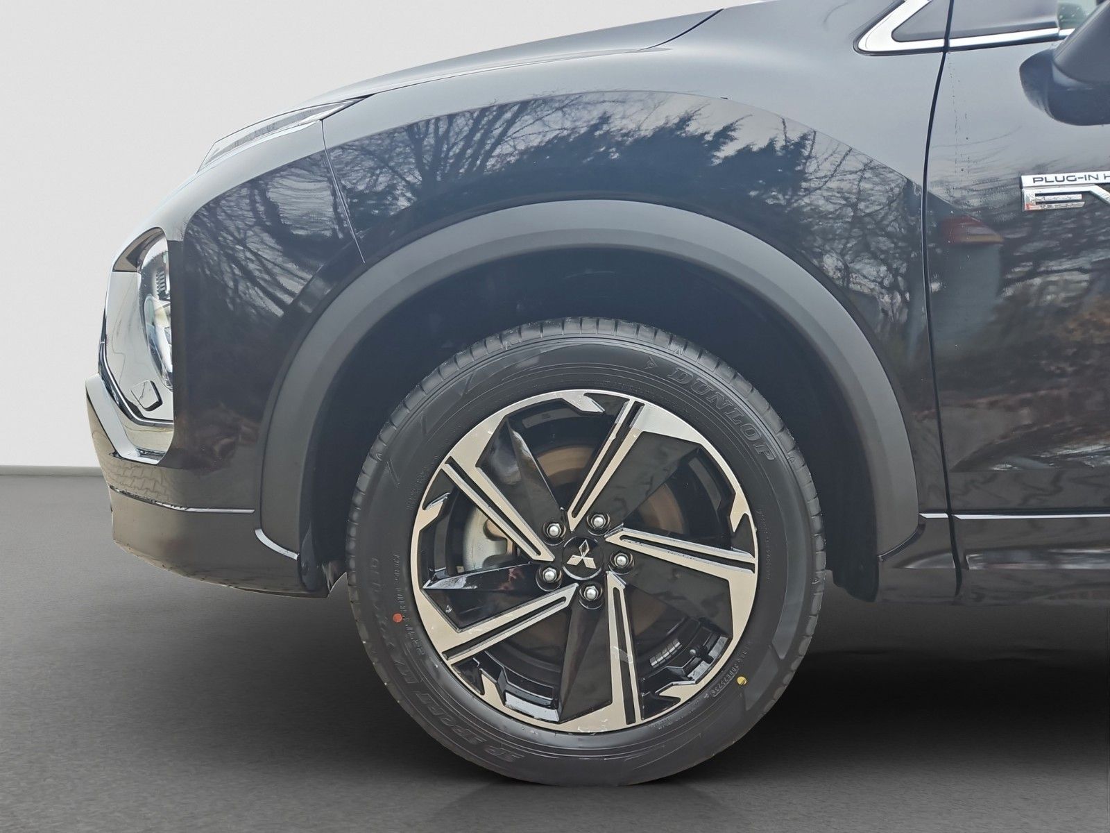 Fahrzeugabbildung Mitsubishi Eclipse Cross 2.4 PHEV 4WD Select