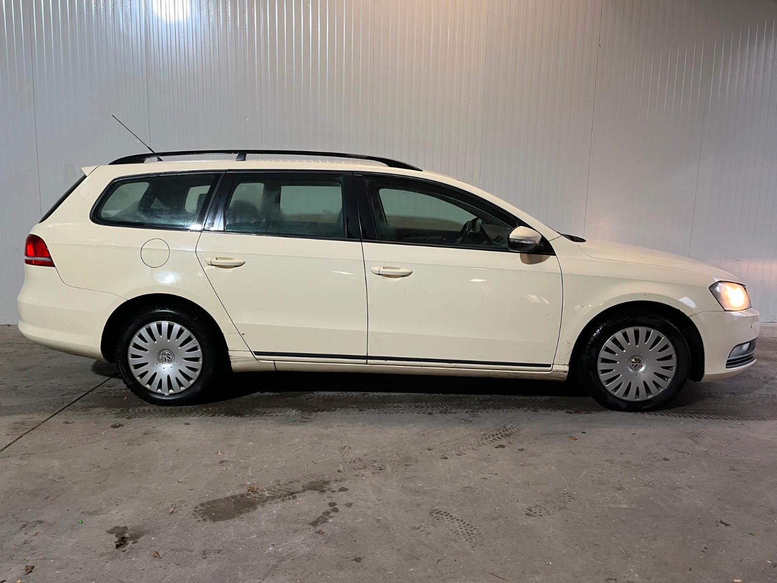 Volkswagen Passat Variant Trendline BlueMotion Taxi PDC