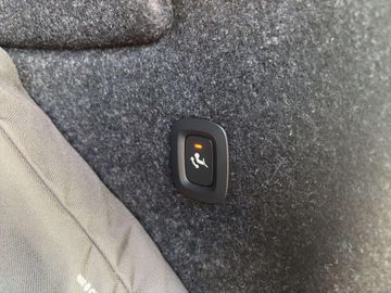 Volvo XC40 B3 Ultra Black Edition