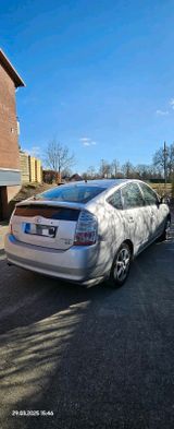 Toyota Pirus Hybrid - Toyota Prius aus 2007