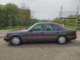 Mercedes-Benz 400 E