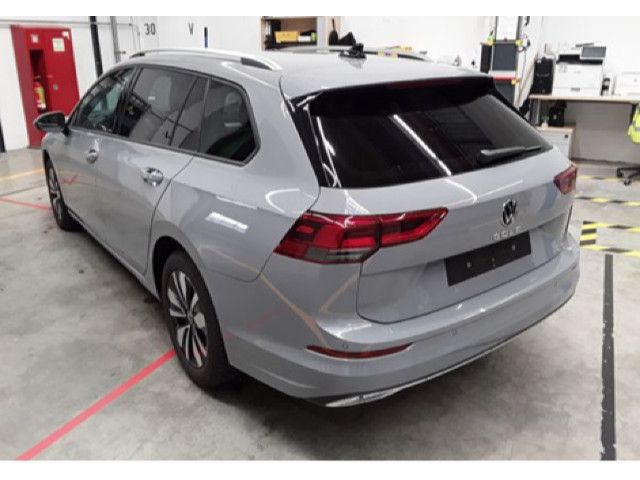 Volkswagen Golf VIII Variant 1.0 TSI Move foto 4