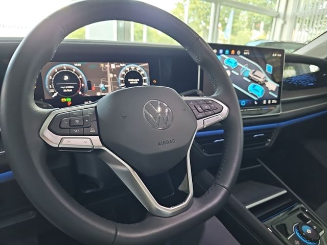 Fahrzeugabbildung Volkswagen Tayron 1.5 eTSI DSG Elegance 7-SITZE LED-PLUS NA