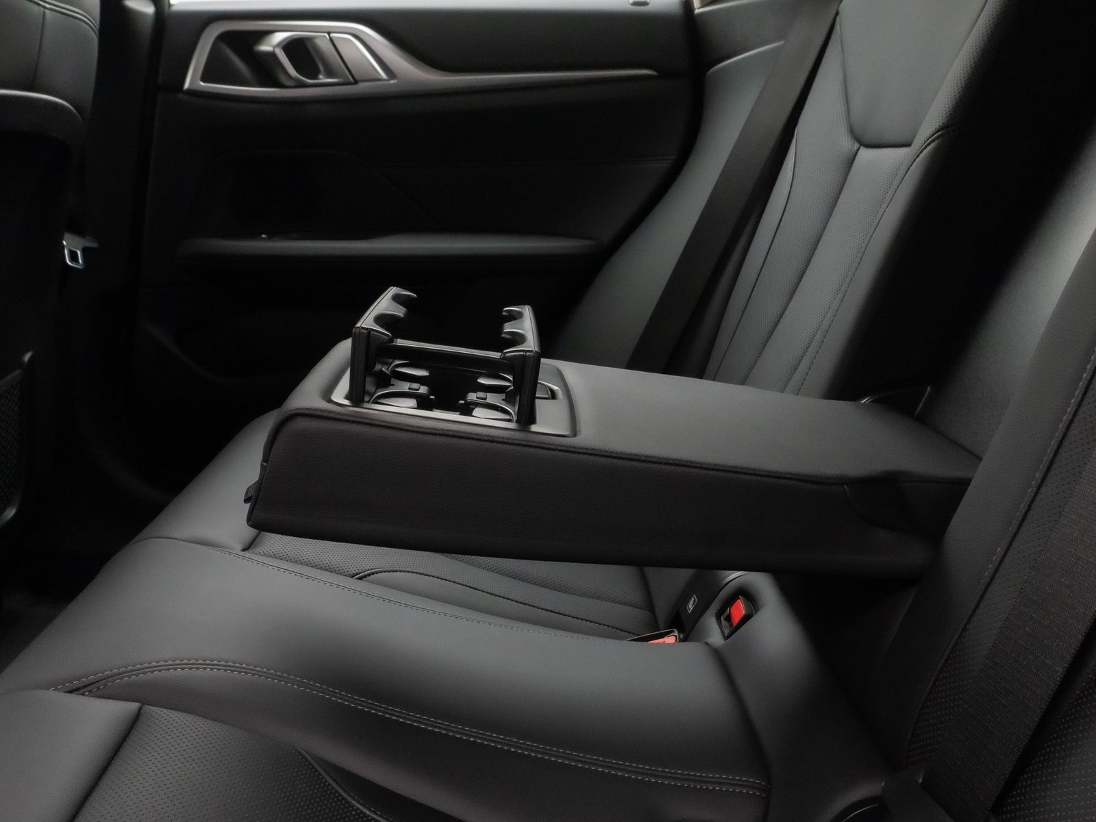 Fahrzeugabbildung BMW 420 Gran Coupé Kamera Laser DAB HiFi Komfort