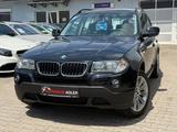 BMW X3 xDrive18d*PDC*LED*SHZ*TEMPOM*MULTIF*TÜV*6GANG - BMW X3: 18d Xdrive