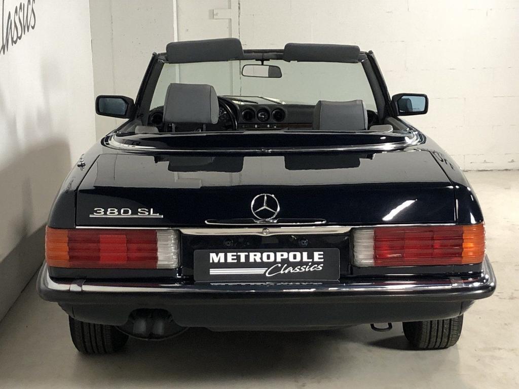 Mercedes-Benz SL 380