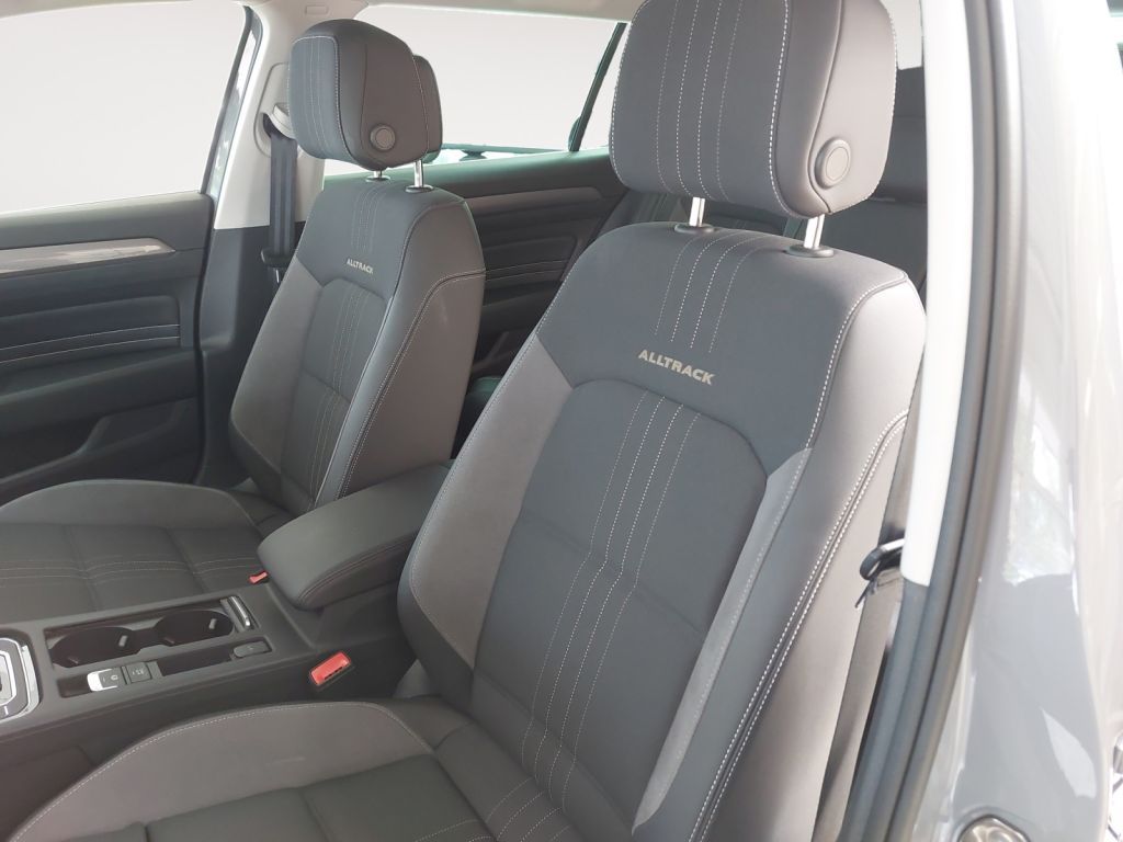 Fahrzeugabbildung Volkswagen Passat Variant 2.0 TDI  DSG 4Motion Alltrack