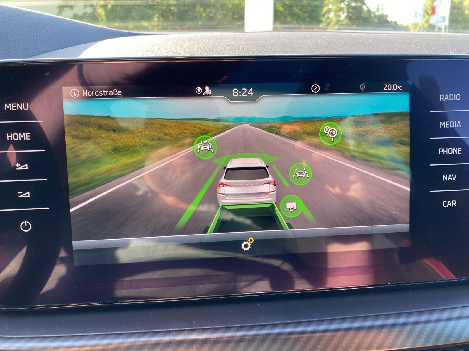 Fahrzeugabbildung SKODA Kamiq TSI Monte Carlo LED AHK Navi AID Pano ACC