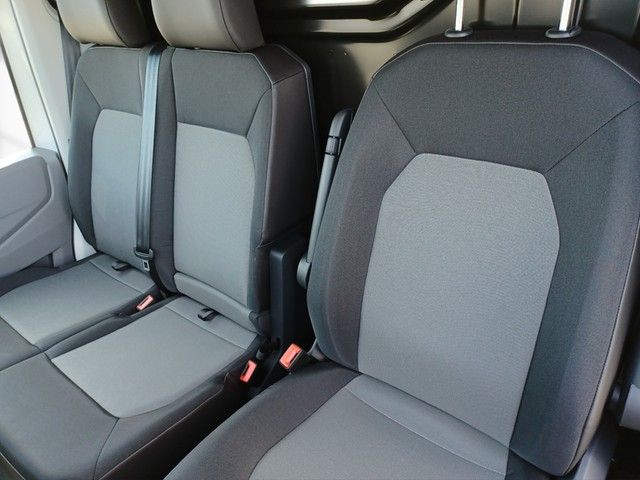 Fahrzeugabbildung Volkswagen Crafter Kasten 35 LR HD RFK Klima DAB