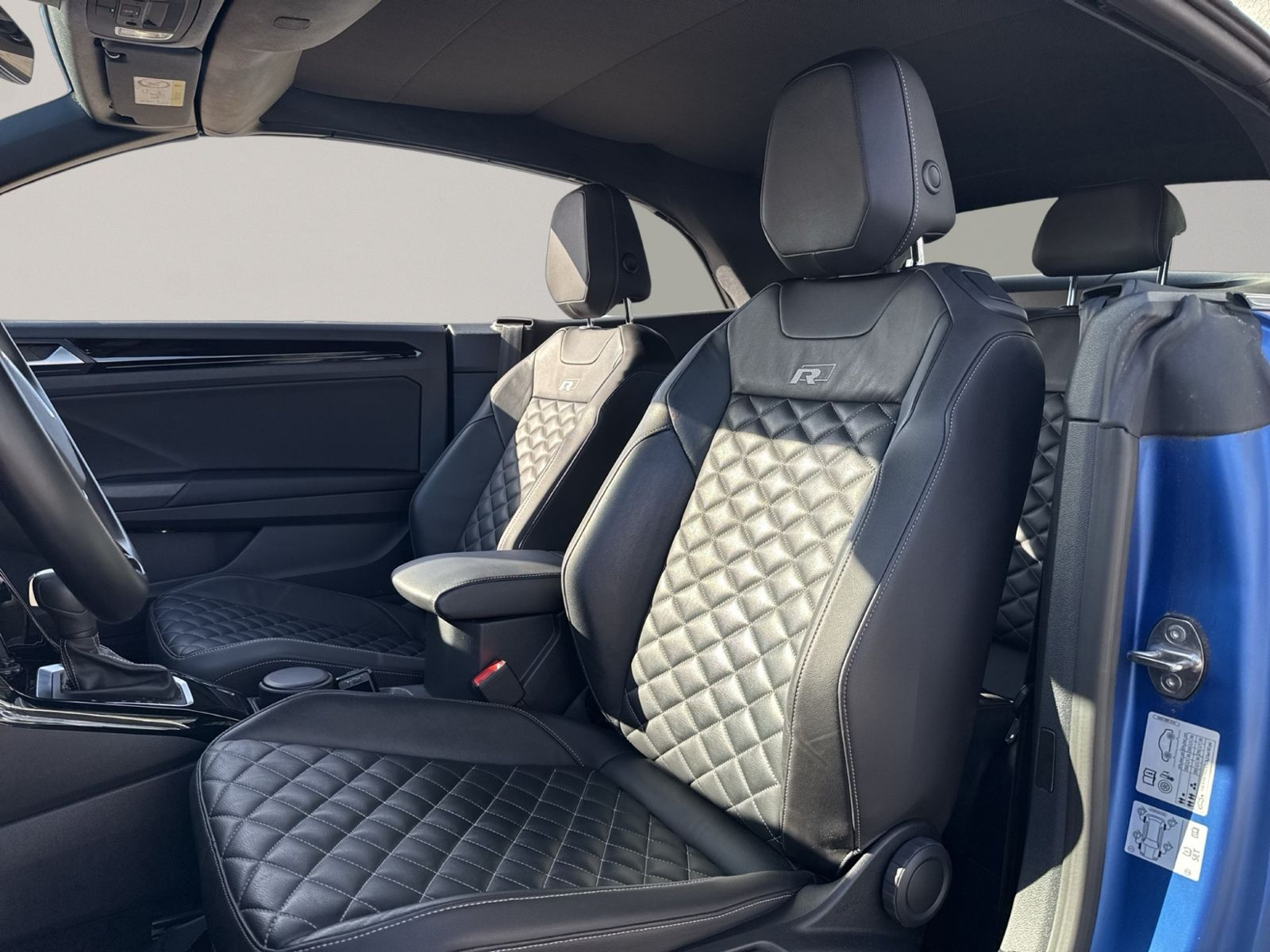 T-Roc Cabriolet 1.5 TSI R-Line, AHK, beats, DCC,