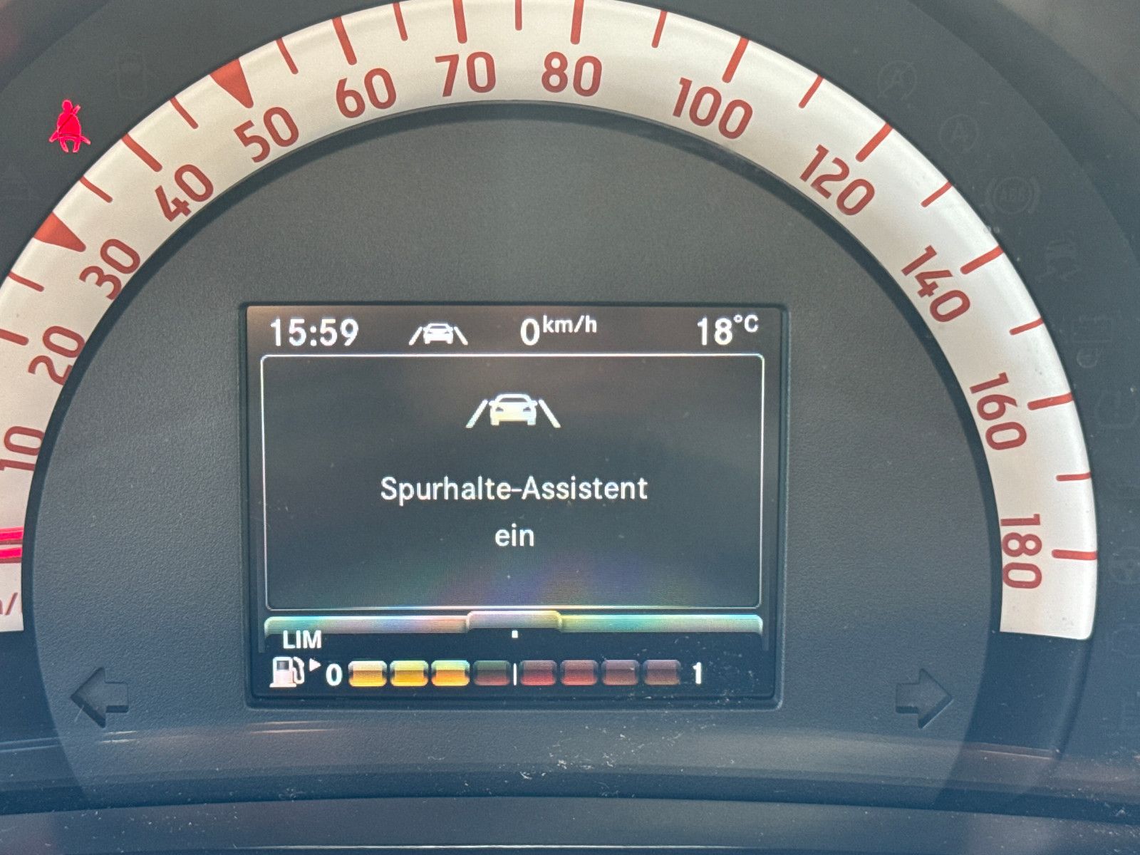 Fahrzeugabbildung Smart ForFour 66KW PRIME EXCLUSIVE PANO NAVI LED VOLL