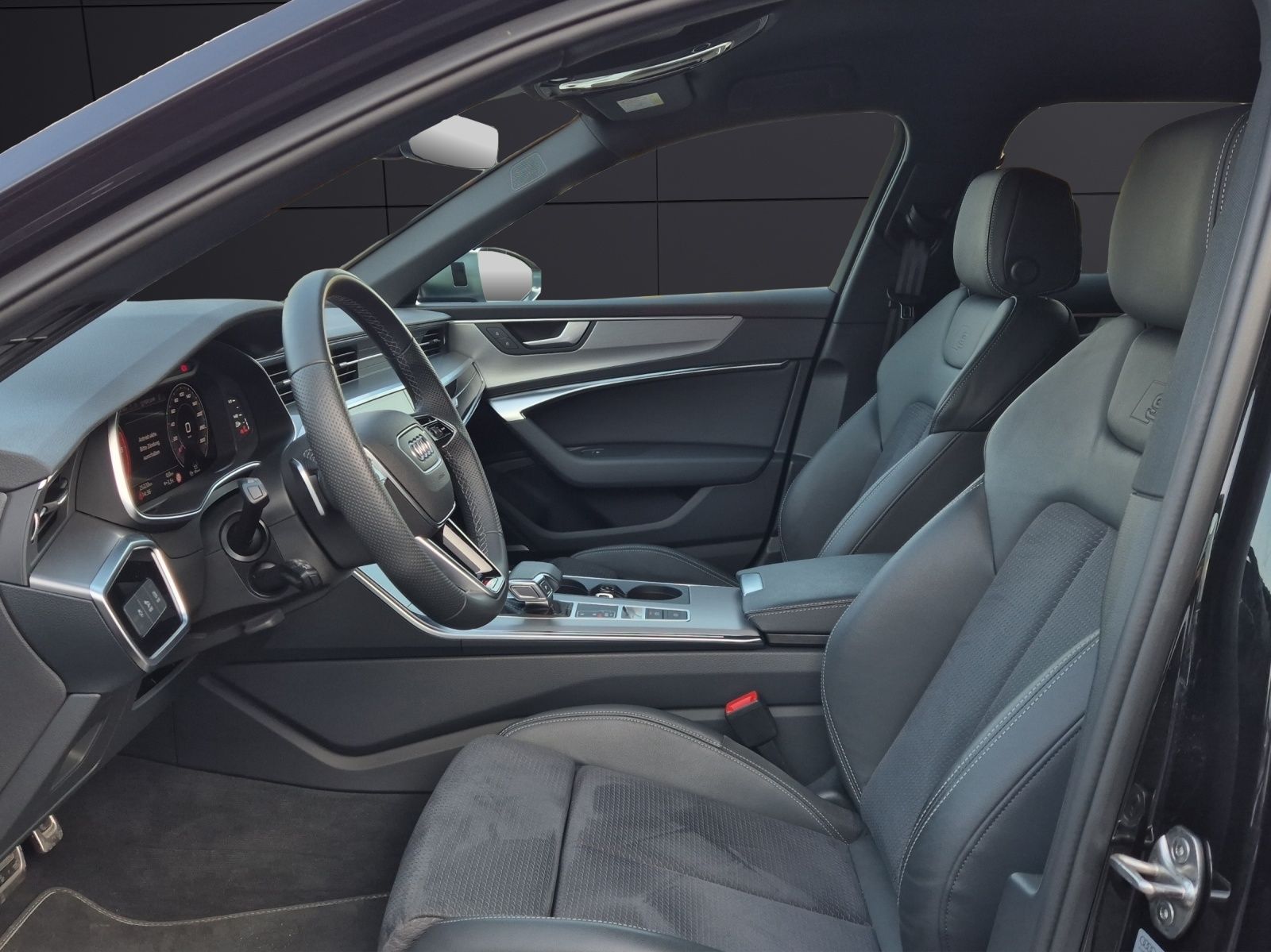 Fahrzeugabbildung Audi S6 Avant TDI quattro Matrix Navi AVC ACC B&O SHZ