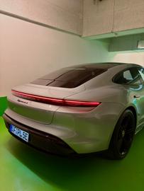 2020 Porsche TAYCAN 照片 8