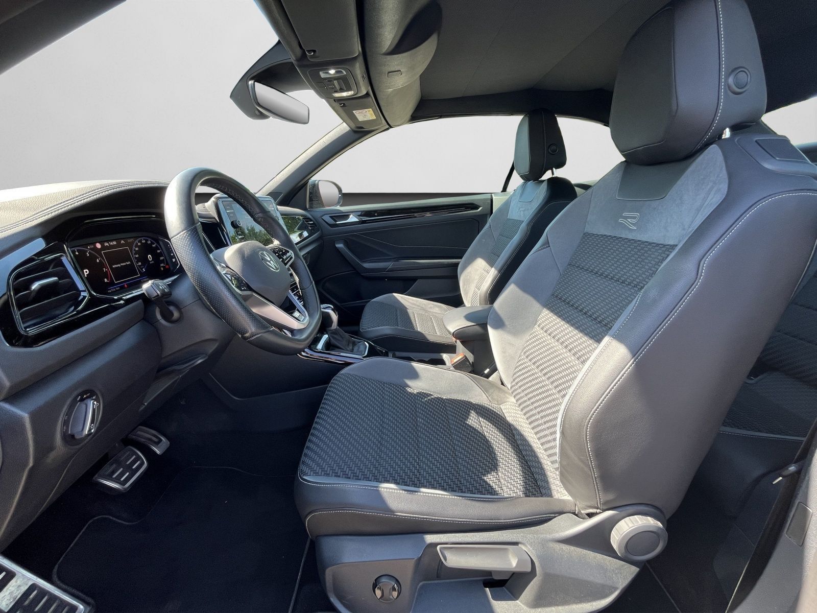 Volkswagen T-Roc - Bild 12