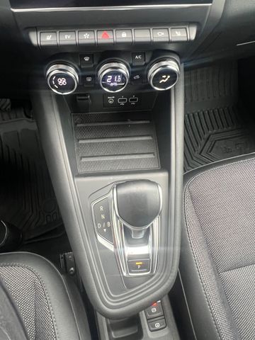 Renault Captur II 1.6 E-TECH PLUG-in Hybrid Rive Gauche Renault Captur II 1.6 E-TECH PLUG-in Hybrid Rive Gauche