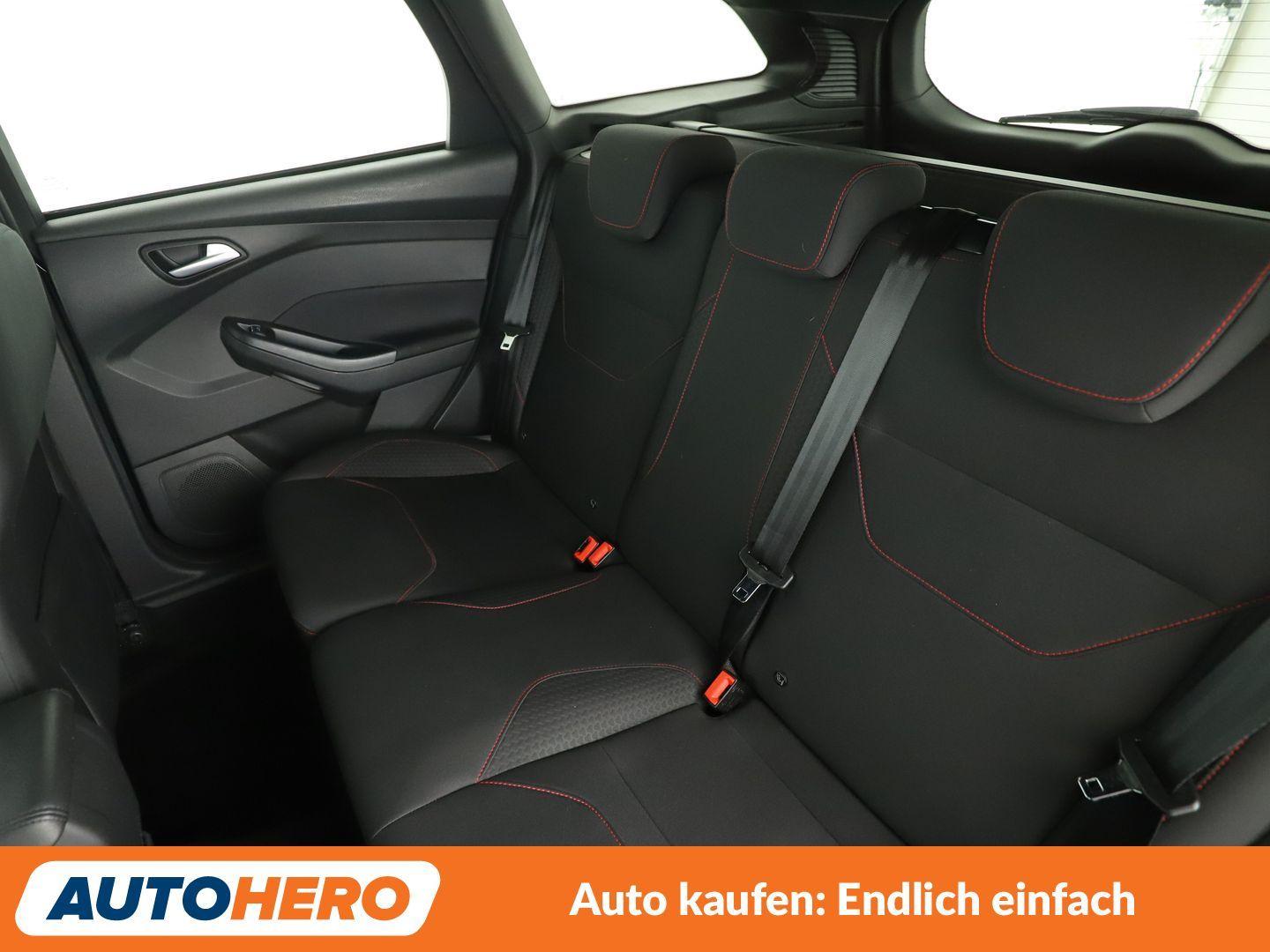 Ford Focus 1.0 EcoBoost ST-Line*TEMPO*PLA*PDC*SHZ*LHZ