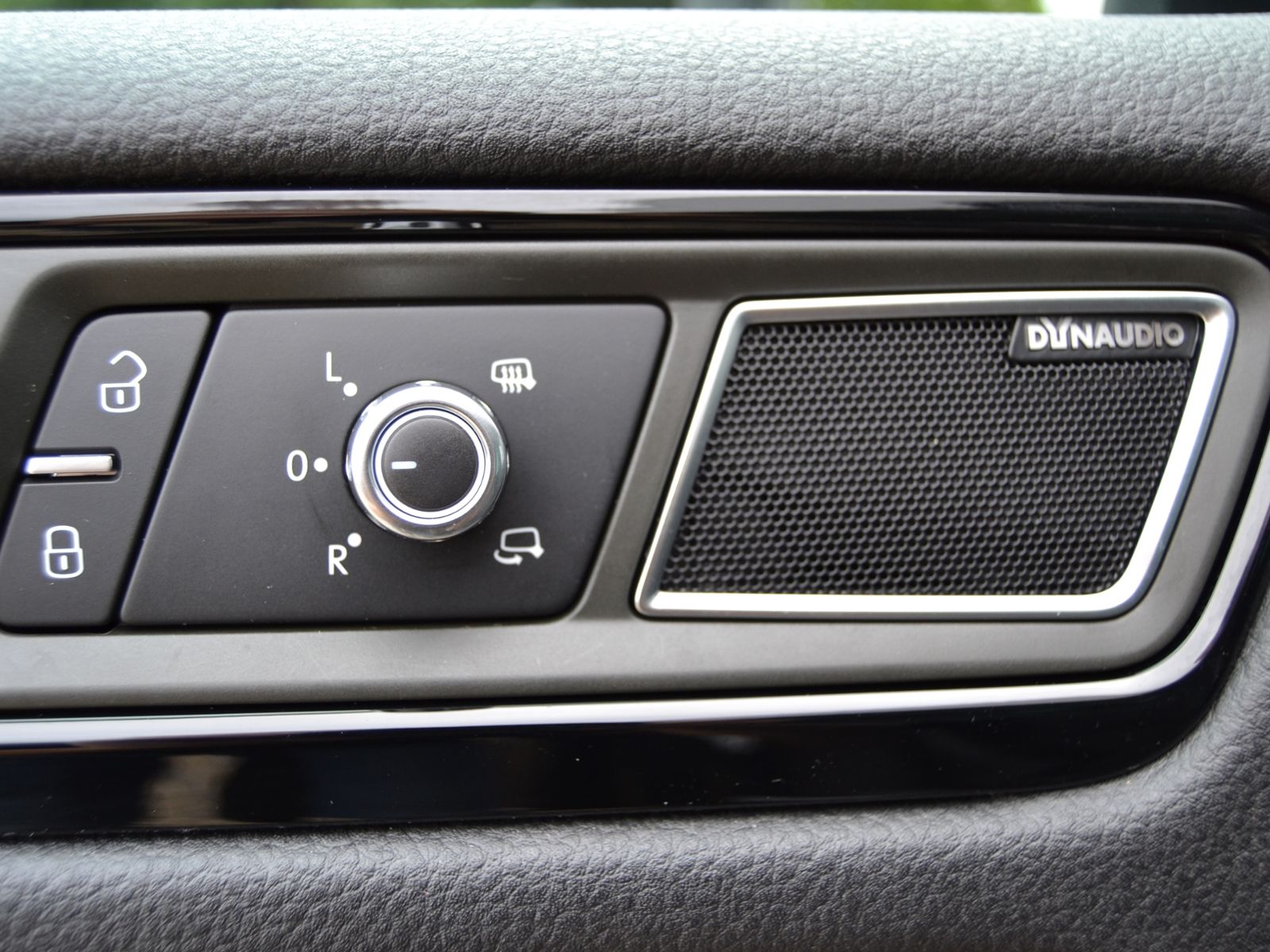 Touareg V8 4.2 TDI 340 PS R-Line Plus MEGA-VOLL/