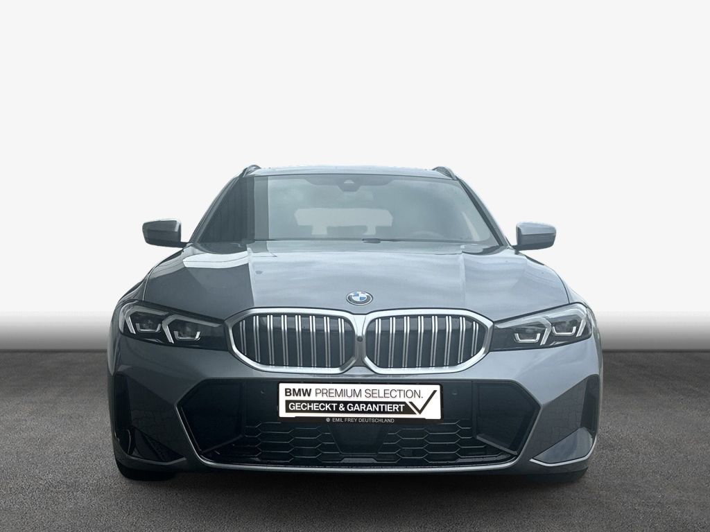BMW 320i Touring Aut. Pano AHK LHZ Kllimaautomati foto 4