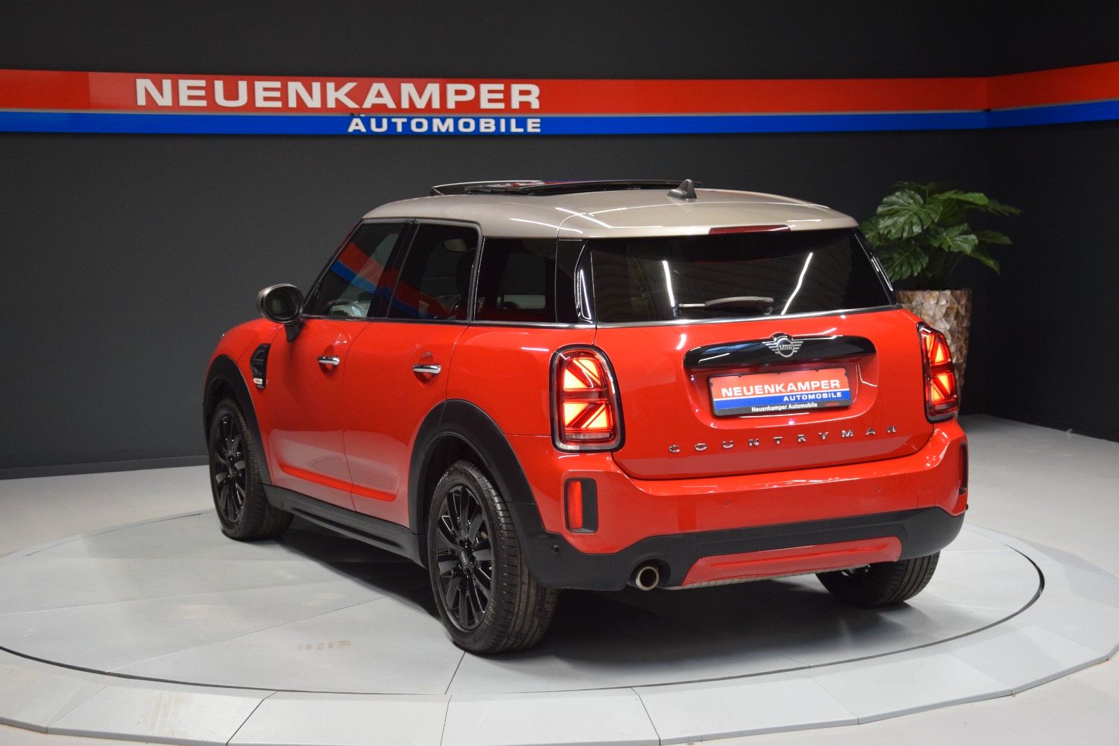 Fahrzeugabbildung MINI Countryman Cooper Yours Trim Pano ACC Memory