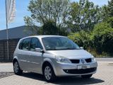 Renault Scenic Dynamique 2.0 16V - Renault Scenic mit Benzin-Antrieb: Kleinbus, 2.0
