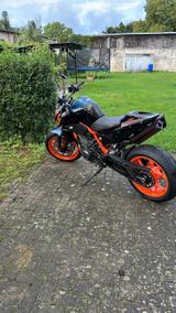 KTM 890 Duke R - KTM 890 DUKE