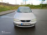 Opel Vectra 1.6 - Opel Vectra Gebrauchtwagen Essen