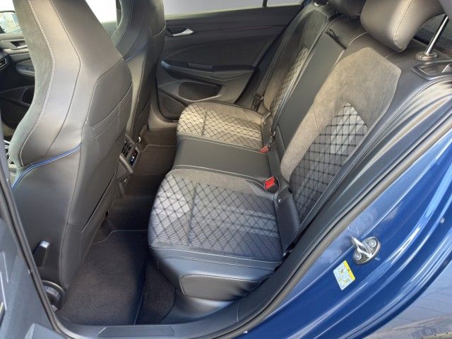 Golf R-Line 1.5 l eTSI DSG NAVI+WR+AREAVIEW+LED+