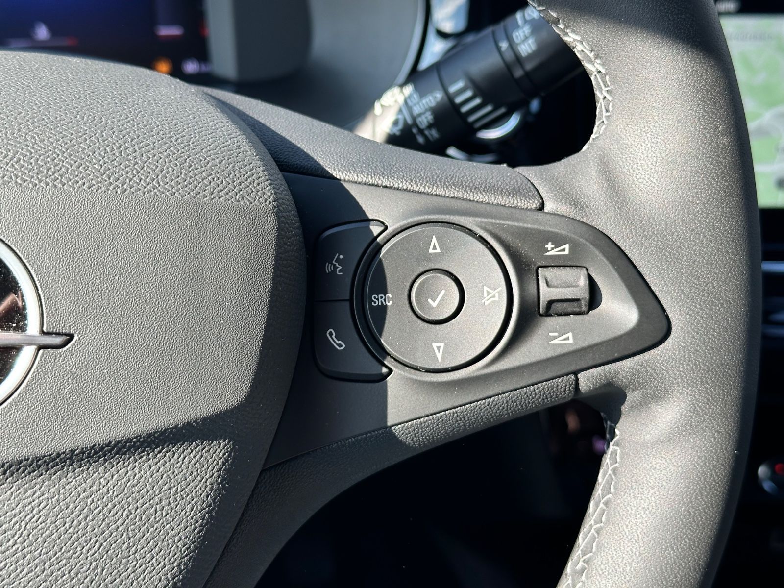 Fahrzeugabbildung Opel Corsa F GS*Allwetter*SHZ*LHZ*PDC*NAVI*IntelliLux