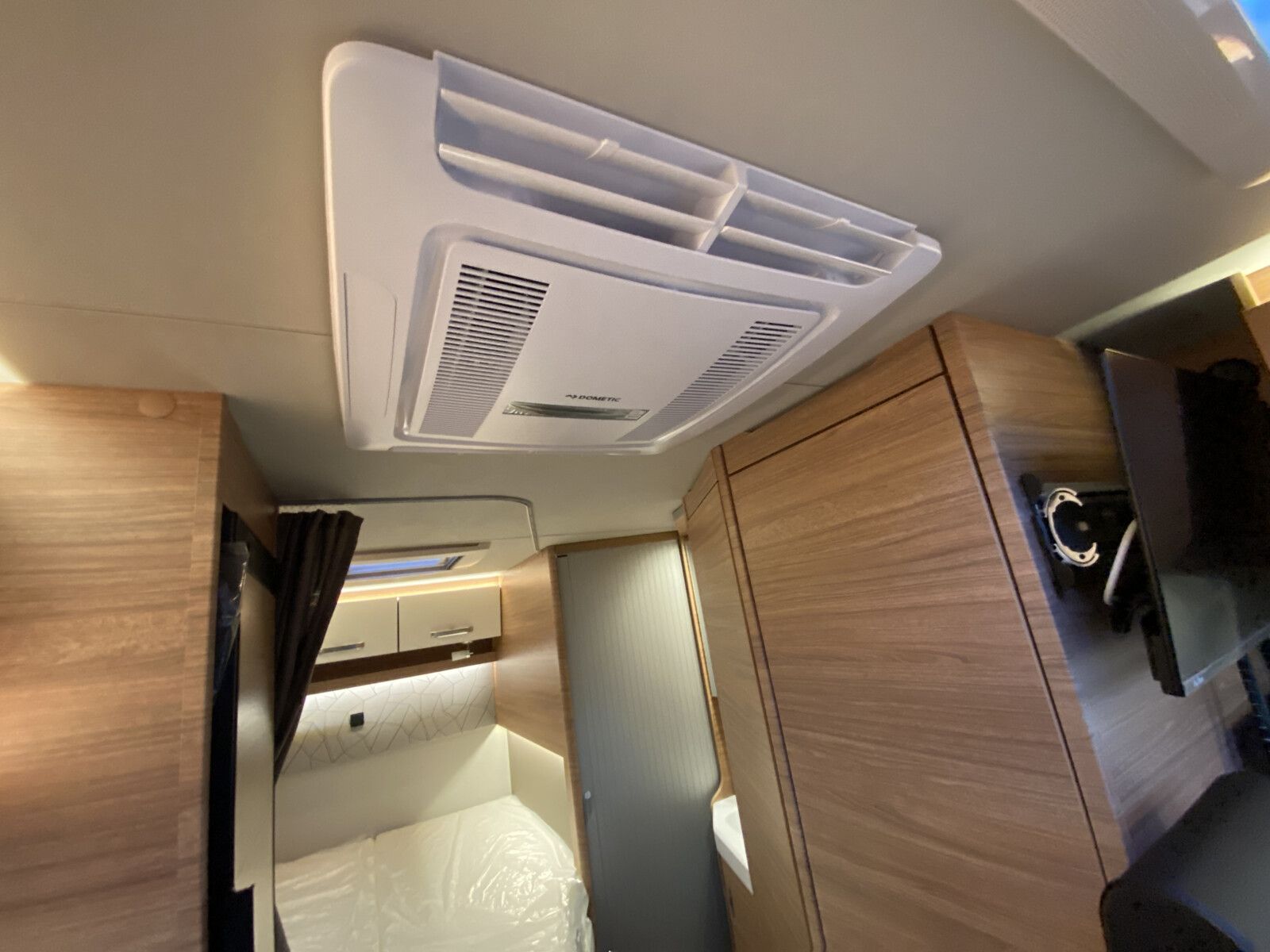 Fahrzeugabbildung Weinsberg CaraCompact EDITION PEPPER 600 MF Automatik