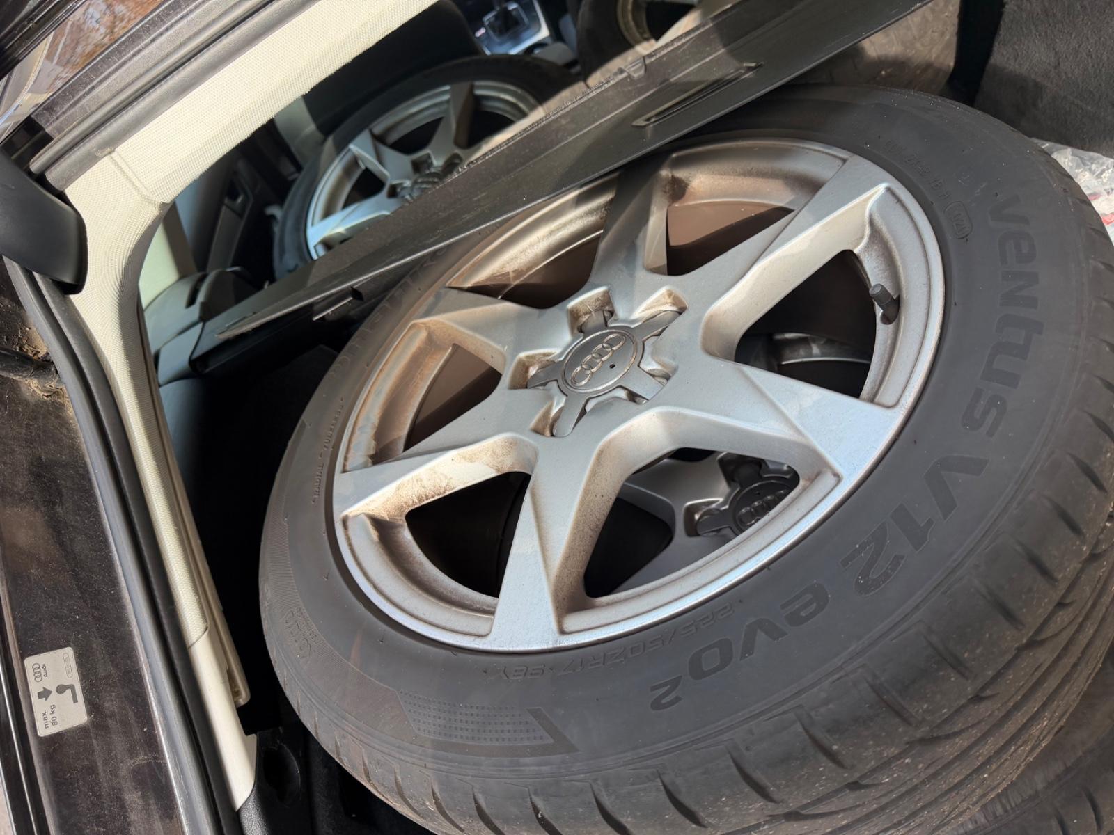 Audi A4 2011 — photo 6