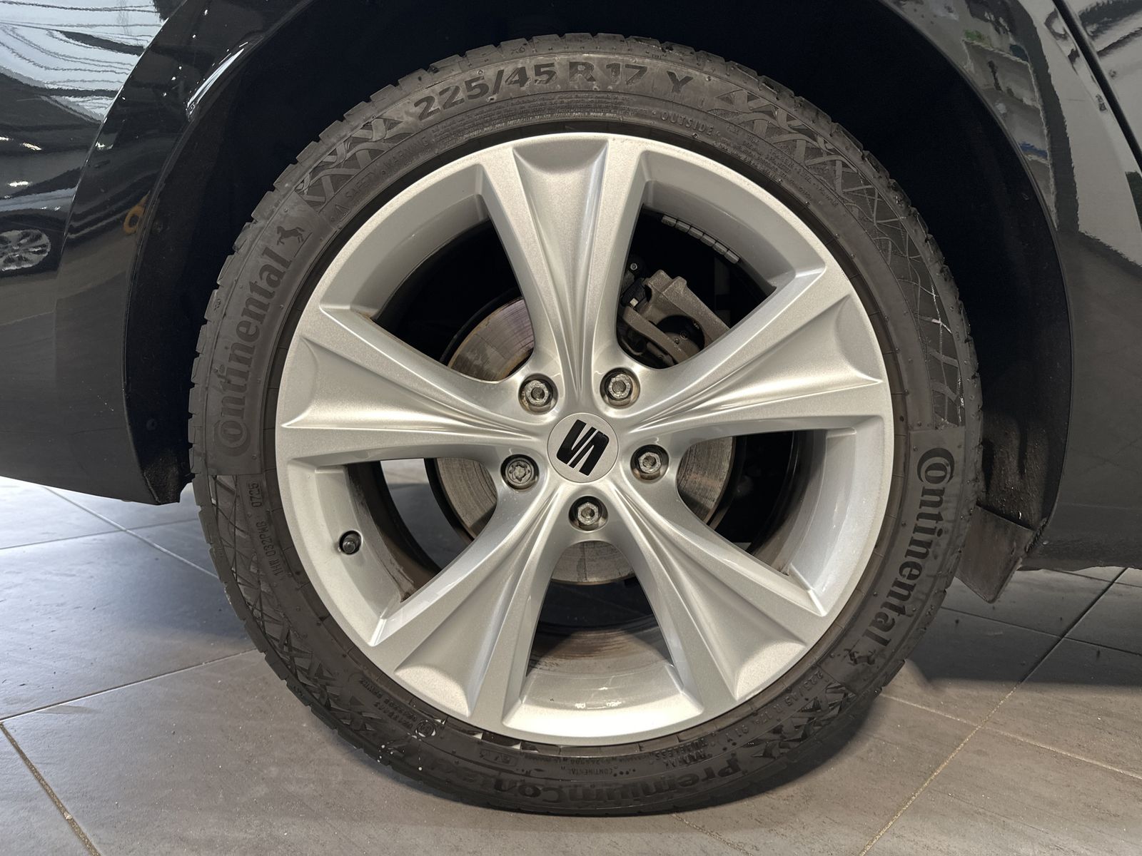 Fahrzeugabbildung SEAT Leon Sportstourer 2.0 TDI FR NAV+LED+VCOCK+KAMER