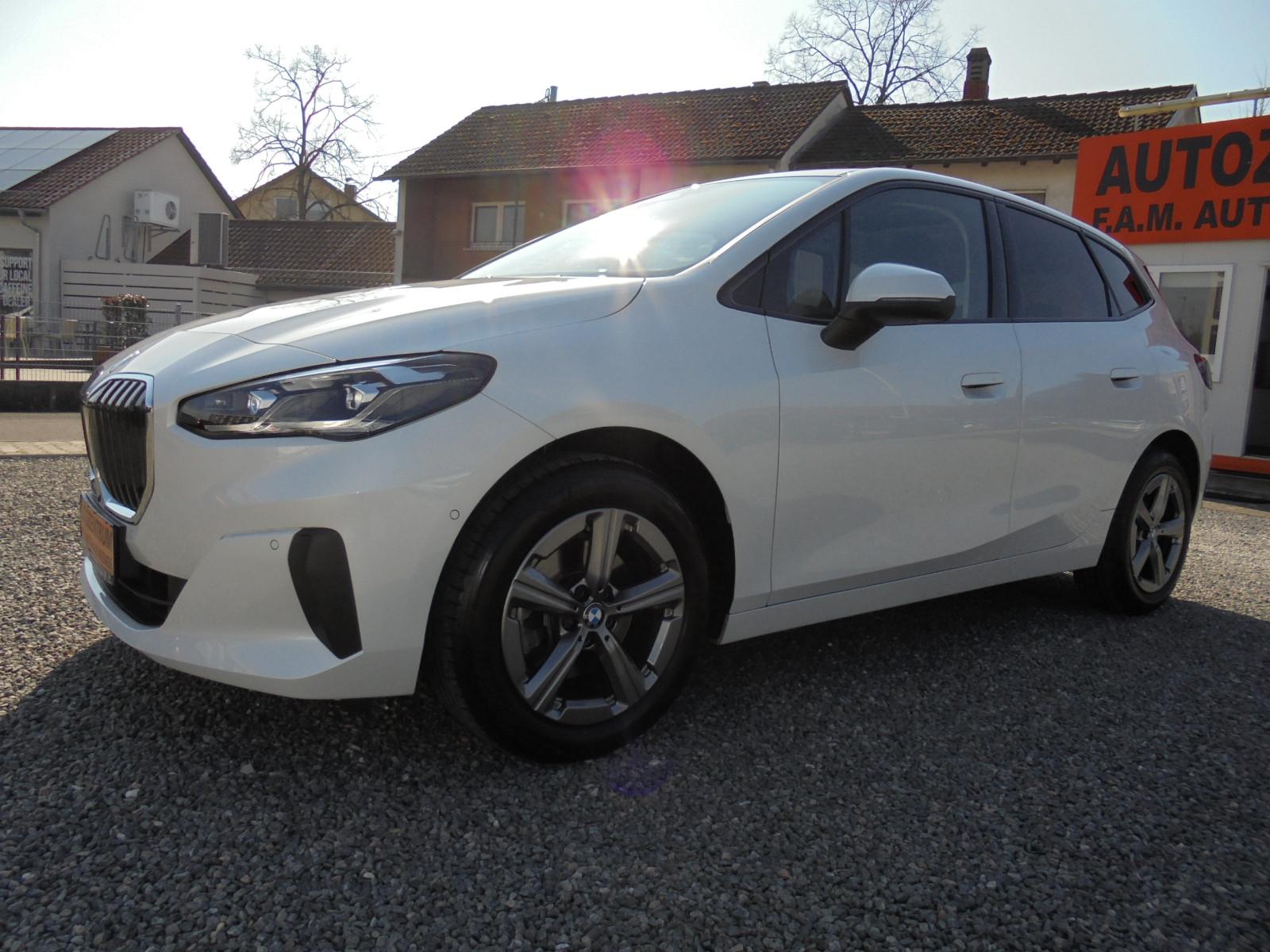 BMW 2 Active Tourer 218 i Autom*Navi*Pano*Kamera*EPH