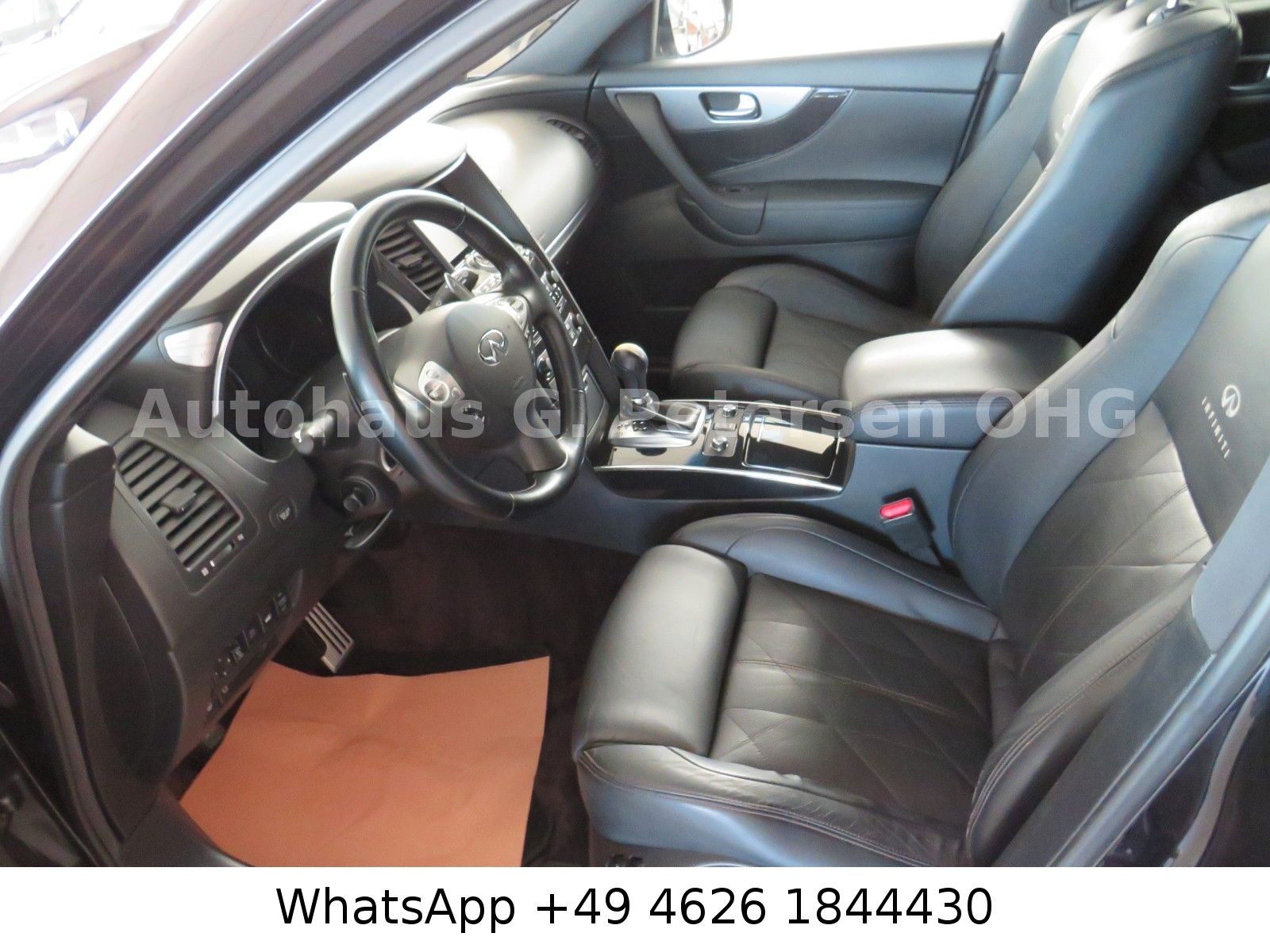 Fahrzeugabbildung Infiniti FX FX30d/*Leder*Xenon*Sitzbelü*Spurhalte*LM 21*