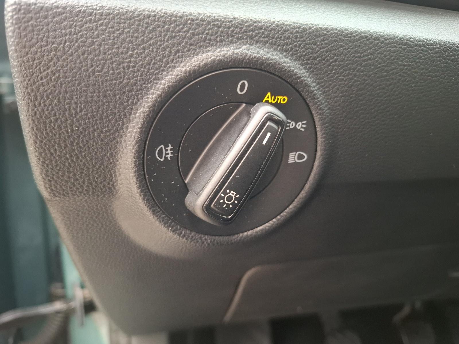 Volkswagen T-Roc TSI Life LED Navi AID App SHZ Park-Assist, миниатюра 23