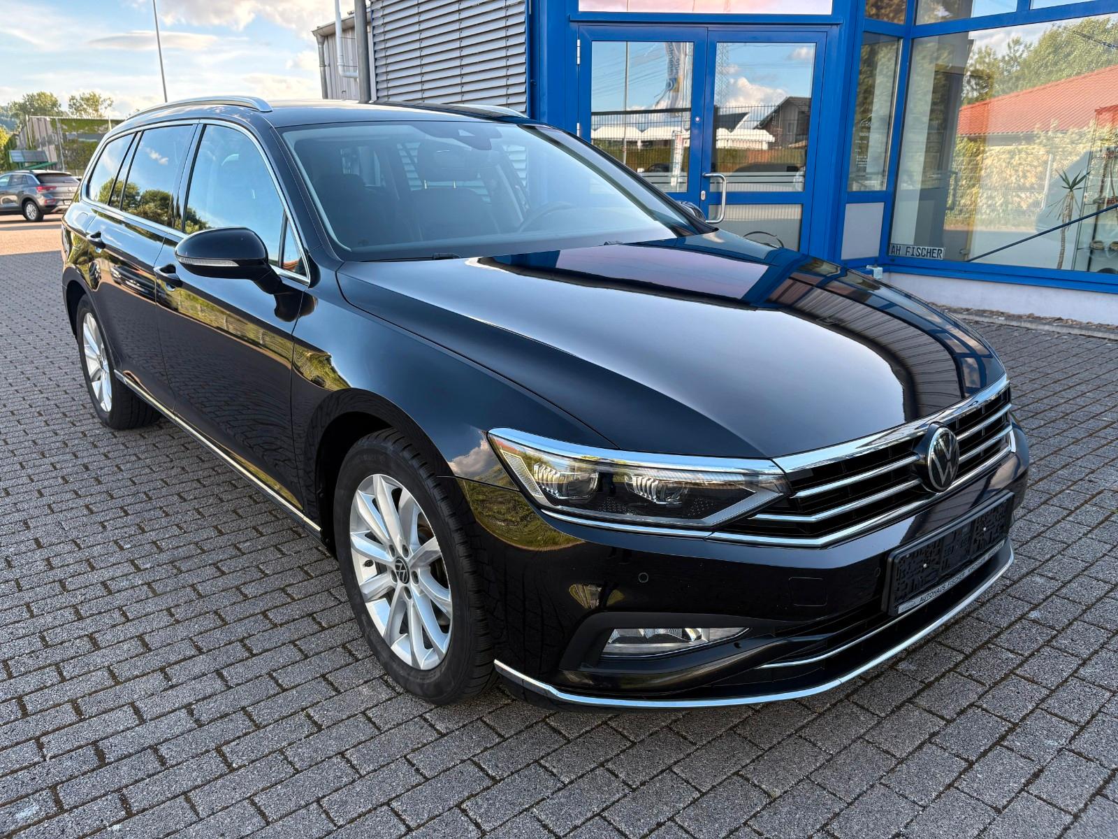 Volkswagen PASSAT VAR. 2.0 TDI DSG ELEG.  LEDER AHK MATRIX