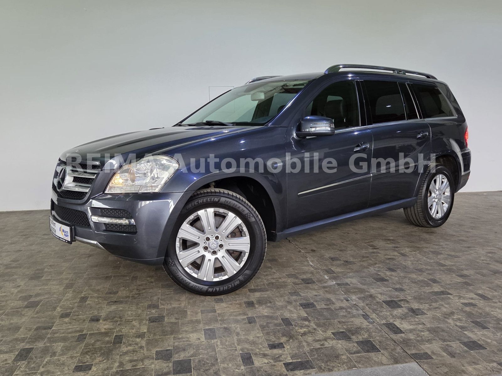 Fahrzeugabbildung Mercedes-Benz GL 350 BlueTec 4Matic, 7 Sitzer, Leder, AHK