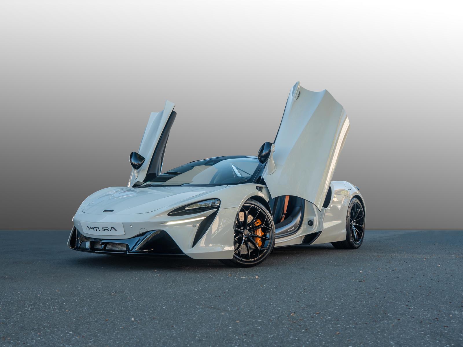 McLaren Artura Spider TechLux Int. | B&W | Carbon | ECR
